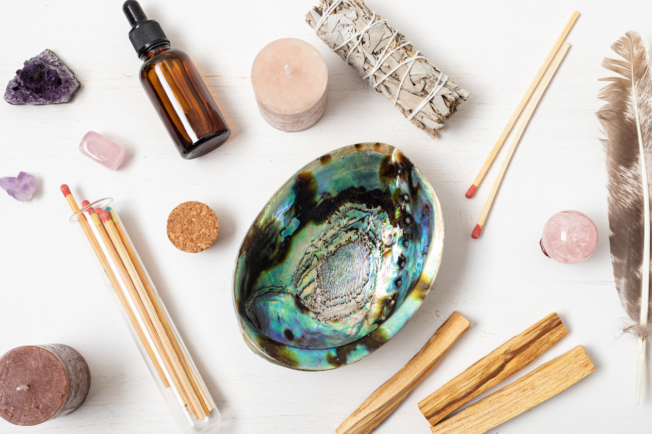 Smudge Kit with White Sage, Palo Santo, Abalone Shell. Natural Elements for Cleansing Negative Energy